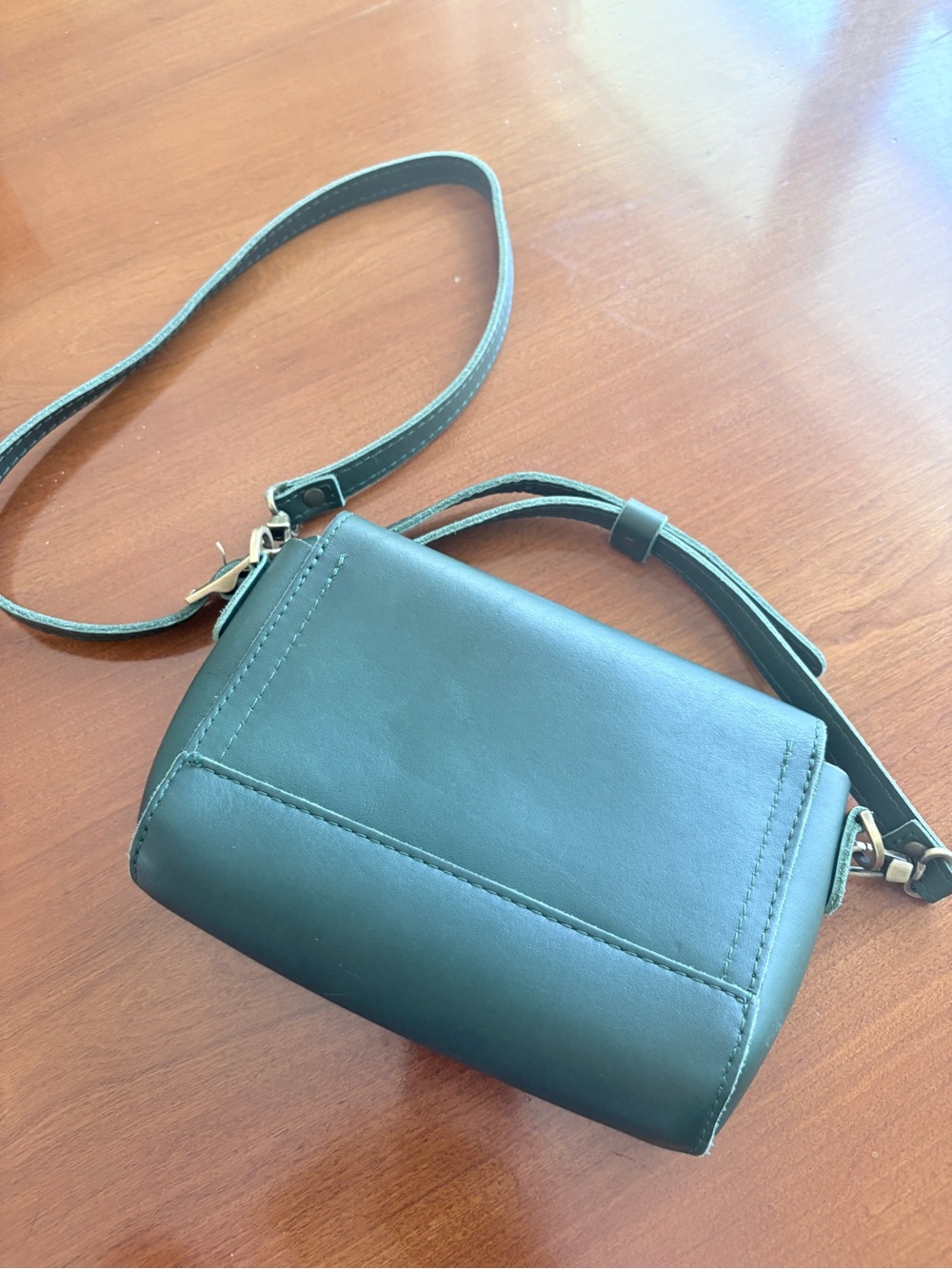 Portland Leather Metro Crossbody Bag in Emerald Green - Picture 7 of 7